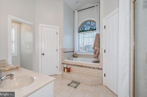 487 Vixen Ln, Gerrardstown WV  25420-4459 exterior