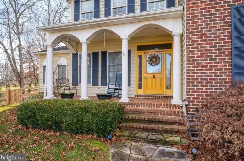 874 Pheasant Hill Rd, Summit Point WV  25446-3634 exterior