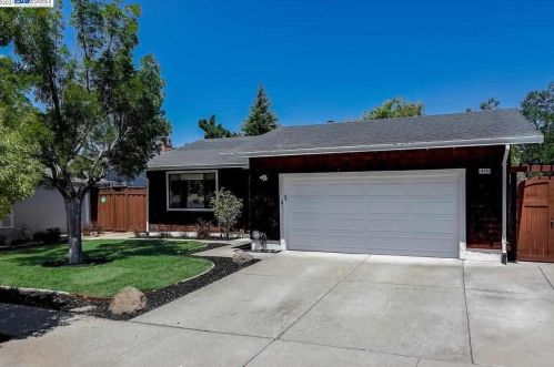 413 Fig Tree Ln, Pacheco, CA 94553-4122