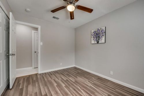 6520 Truman Dr, Fort Worth TX  76112-8032 exterior