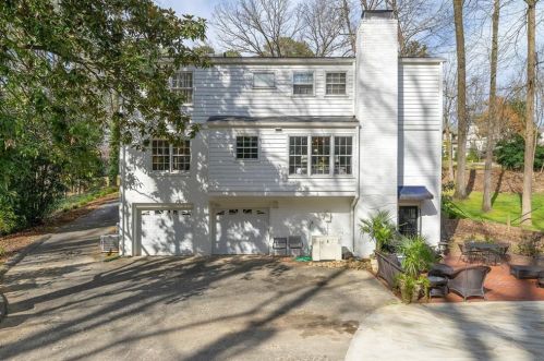 658 Edinboro Rd, Atlanta GA  30327-1214 exterior