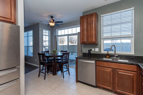 1428 White Pne Ln, Lemont IL  60490-3182 exterior