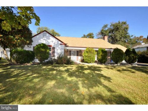 32 Tempest Ln, Willingboro, NJ 08046-3803