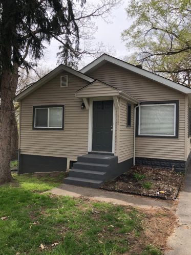 2722 Union St, Gary, IN 46405-2456