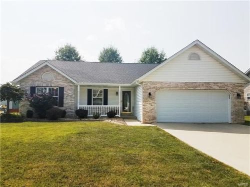 912 Woodland Dr, Maryville, IL 62062-5643