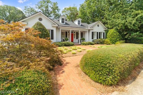 1305 Vernon St, Lagrange, GA 30240-2957