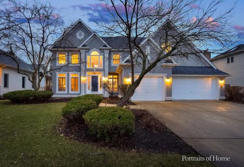 2316 Comstock Ln, Naperville, IL 60564-4356