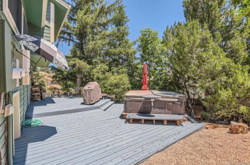 8224 Niagara Ct, Englewood CO 80112-1011 exterior