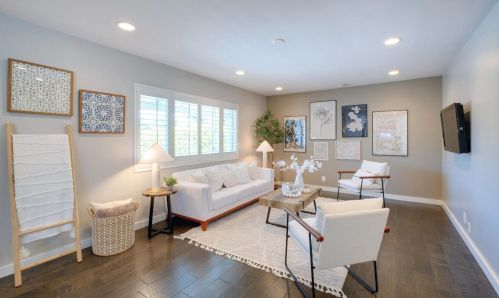 890 Daffodil Way, San Jose, CA 95117-2307
