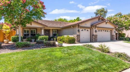 4549 Mcroberts Dr, Mather, CA 95655-3057