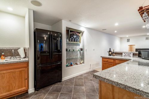 6654 Rome St, Aurora CO 80016-6023 exterior