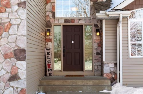 10661 Brunswick Ave, Minneapolis, MN 55443-5401
