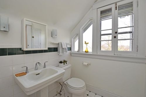 3620 Heekin Ave, Cincinnati OH 45208-4416 exterior