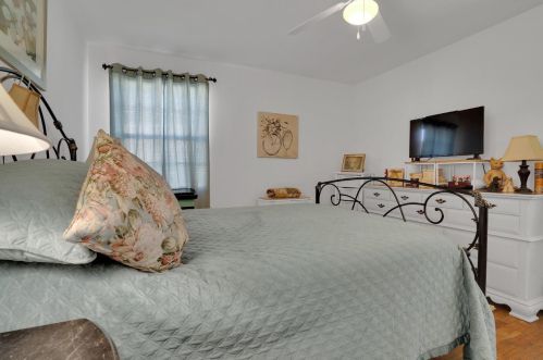 1700 Kenneth Dr, Turlock CA 95380-3421 exterior