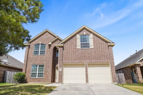 1020 Shadow Glenn Dr, Conroe, TX 77301-2255