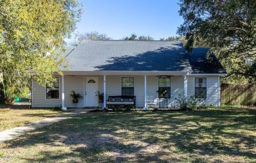 8812 Mermaid Ave, Ocean Springs, MS 39564-8320