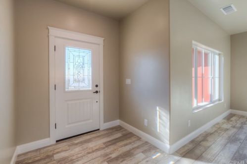 587 Valley View Dr, Paradise, CA 95969-3082