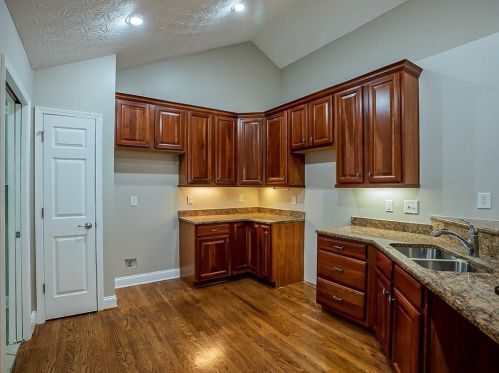 5314 Stone Village Cir, Kennesaw, GA 30152-7768
