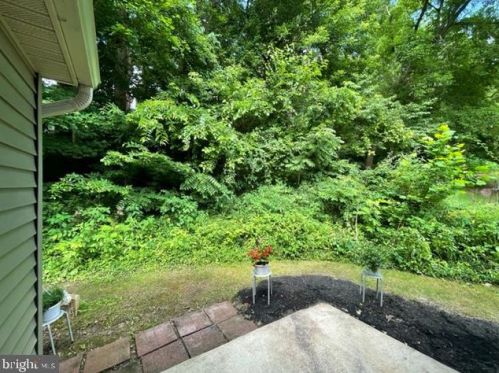 38 Deep Hollow Ln, Lancaster PA  17603-7420 exterior