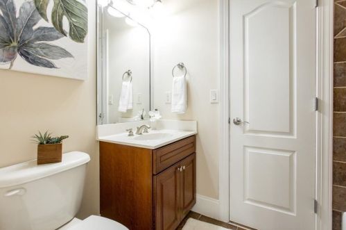 2375 Briarcliff Cmns, Atlanta GA  30345-2175 exterior