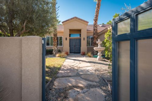 1061 Via San Dimas Rd, Palm Springs, CA 92262-1763