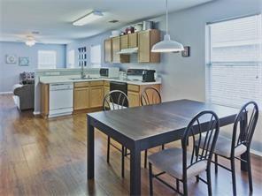 6637 Meadow Way Ln, Fort Worth TX  76179-4241 exterior