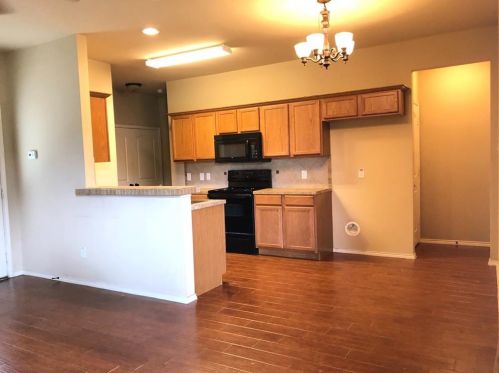 1426 Piedmont Dr, Midlothian TX  76063-6044 exterior