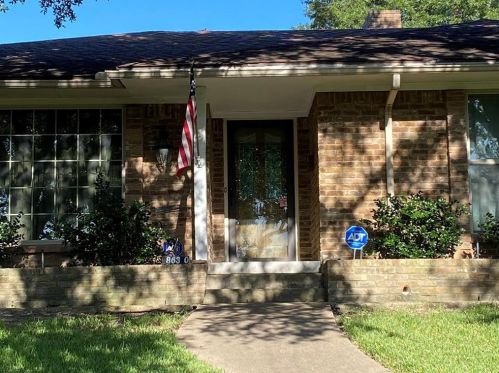 8630 Bacardi Dr, Dallas, TX 75238-4906