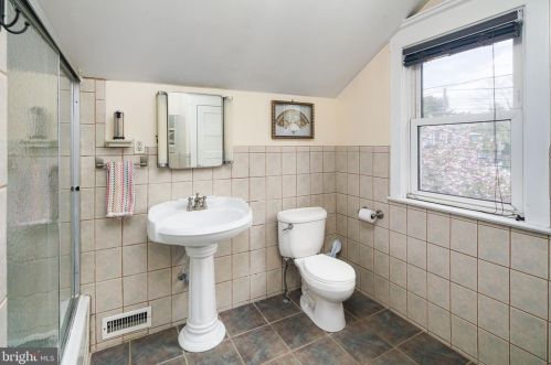 3 Park Ave, Haddonfield NJ 08033-1639 exterior