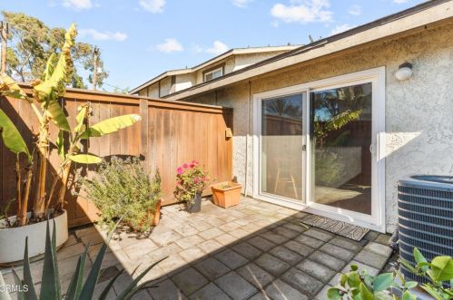 22432 Vermont Ave, Torrance CA  90502-2471 exterior