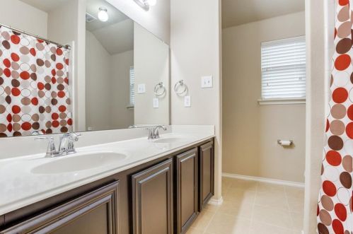 1004 Mdw Grn Ct, Princeton TX 75407-7900 exterior