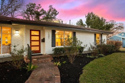 1501 18th St, Georgetown, TX 78626-7214