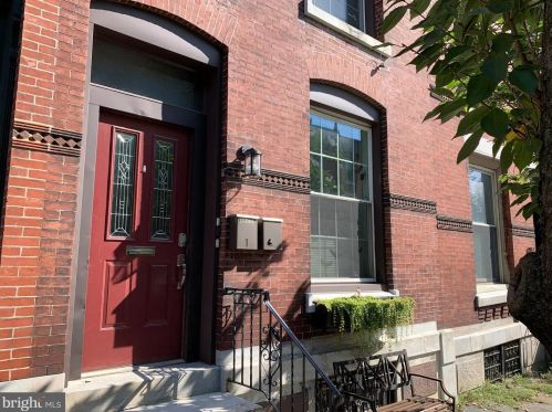 809 21st St, Philadelphia, PA 19130-1401