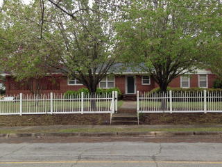 208 6th St, Vienna, GA 31092-1532