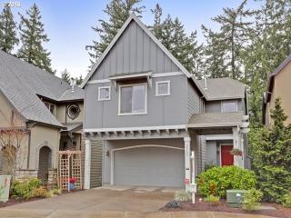 2367 Byrne Ter, Portland, OR 97229-4477