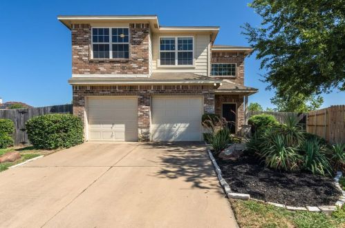 6837 Waterhill Ln, Fort Worth TX  76179-6100 exterior