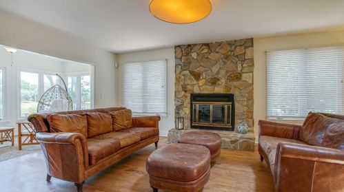 17 Oyster Row, Isle Of Palms SC  29451-2724 exterior
