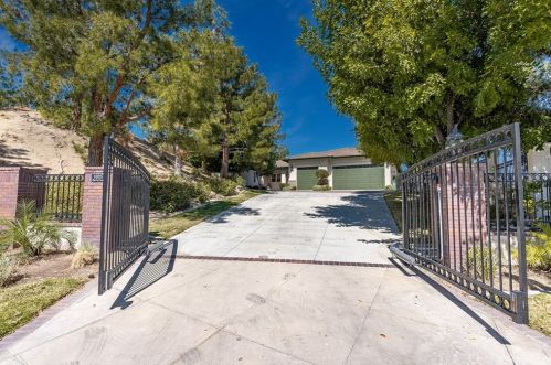 1025 Big Pine Ln, Norco, CA 92860-3858
