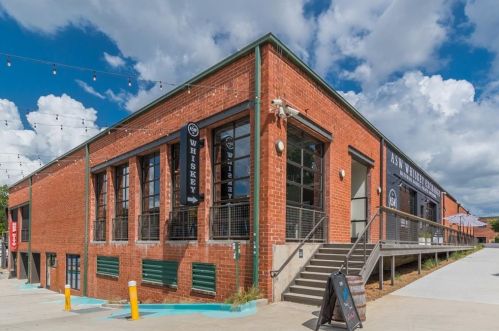 1222 Lorenzo Dr, Atlanta GA  30310-3946 exterior