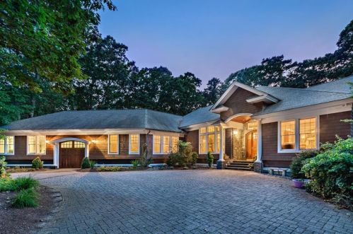 46 Pojac Point Rd, North Kingstown, RI 02852-1032