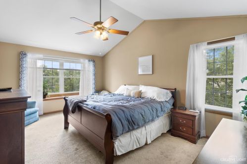 1080 Birchbark Trl, Carol Stream IL  60188-9186 exterior