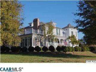 295 River Cir, Wingina, VA 24599-3083
