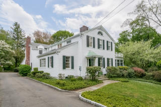 46 Christie Hill Rd, Tokeneke, CT 06820-3730