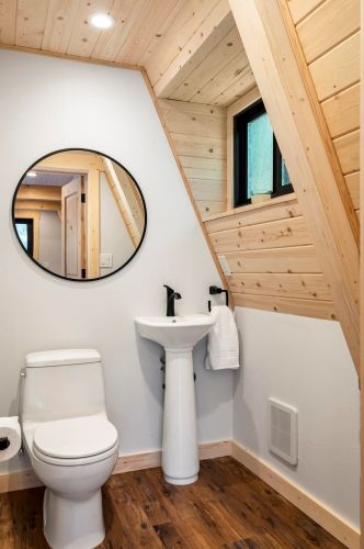 14144 Shore Dr, Truckee CA  96161-3412 exterior