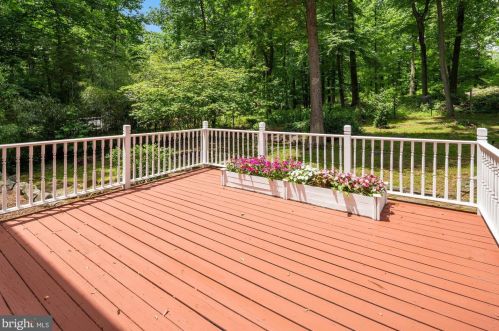 1063 Stuart Rd, Princeton NJ  08540-1219 exterior