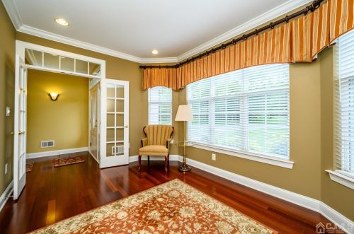 10 Monaco Dr, Trenton NJ  08691-3749 exterior