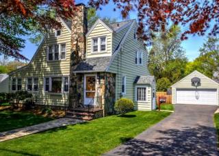89 Regent Ter, Milford, CT 06460-4953