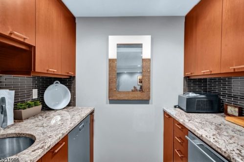 2 Sherwood Ct, Dover NJ  07869-2624 exterior