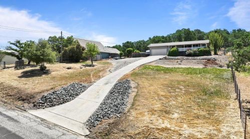 4038 Dunn Rd, Valley Springs, CA 95252-9555