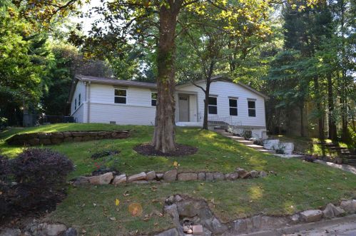 1718 Fernleaf Cir, Atlanta, GA 30318-1418